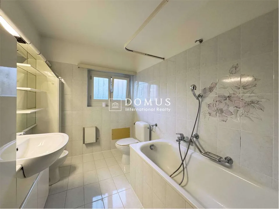 3.5 rooms with garden in small building