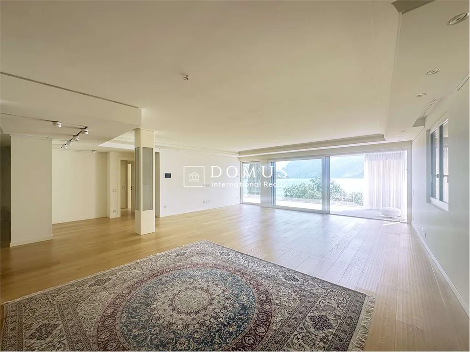 Luxuriöse Wohnung im Herzen von Lugano mit Seeblick – Foto 2 von 13