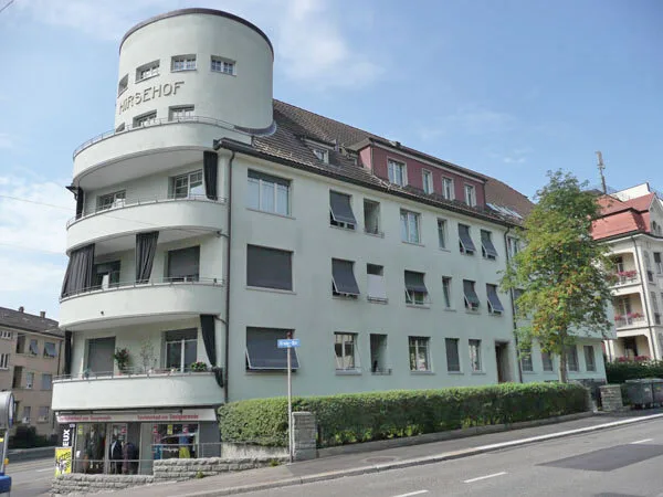 Moderne und grosszügige Wohnung im Kreis 7
