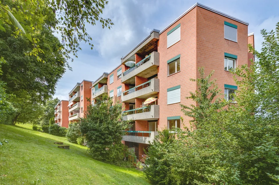 Wohnen an schöner und ruhiger Lage mit Aussicht!