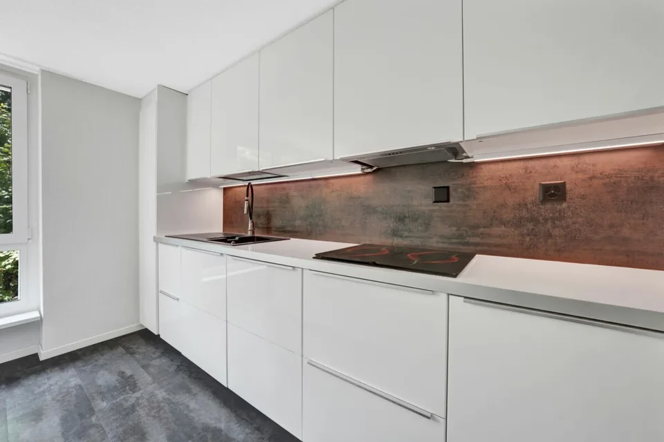 Vivere come in una casa unifamiliare! Grande appartamento maisonette ben curato con panorama Alpstein e piscina