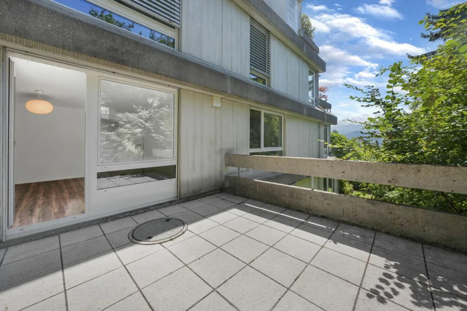 Vivere come in una casa unifamiliare! Grande appartamento maisonette ben curato con panorama Alpstein e piscina