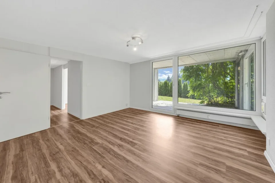 Vivere come in una casa unifamiliare! Grande appartamento maisonette ben curato con panorama Alpstein e piscina