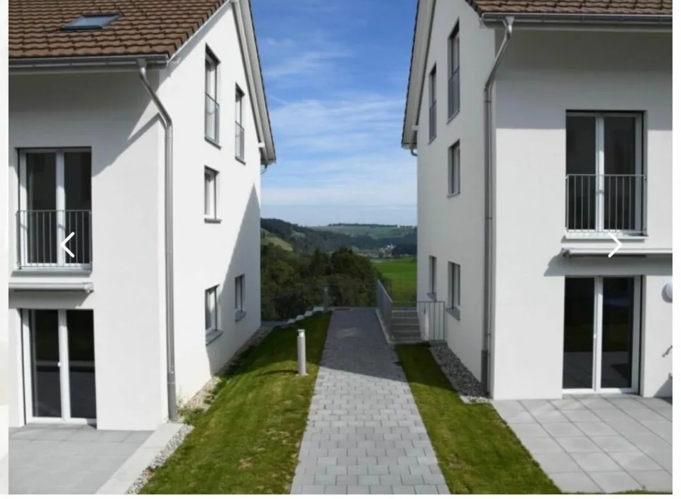 Maison de rang neuve de 6,5 pièces dans un endroit calme