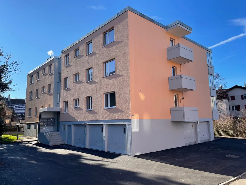 Appartement de 3 pièces rénové avec grand balcon ensoleillé