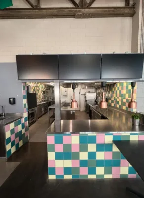 HÉROULTS 1888 - Espace de gastronomie à louer dans le village de Rhyfall