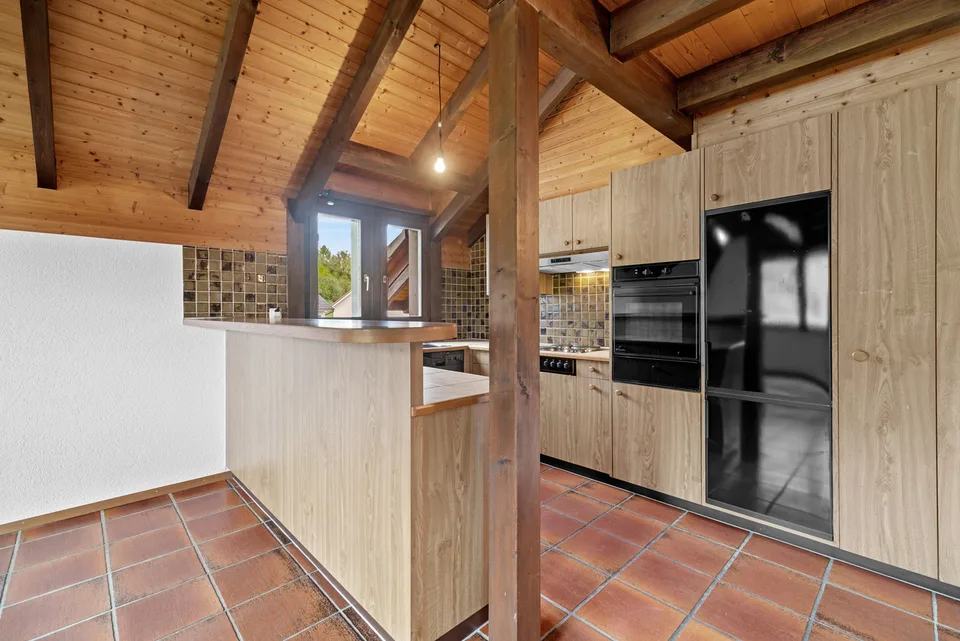 5.5-Zimmer Duplexwohnung mit Galerie  Garage, zwei Parkplätze, Keller