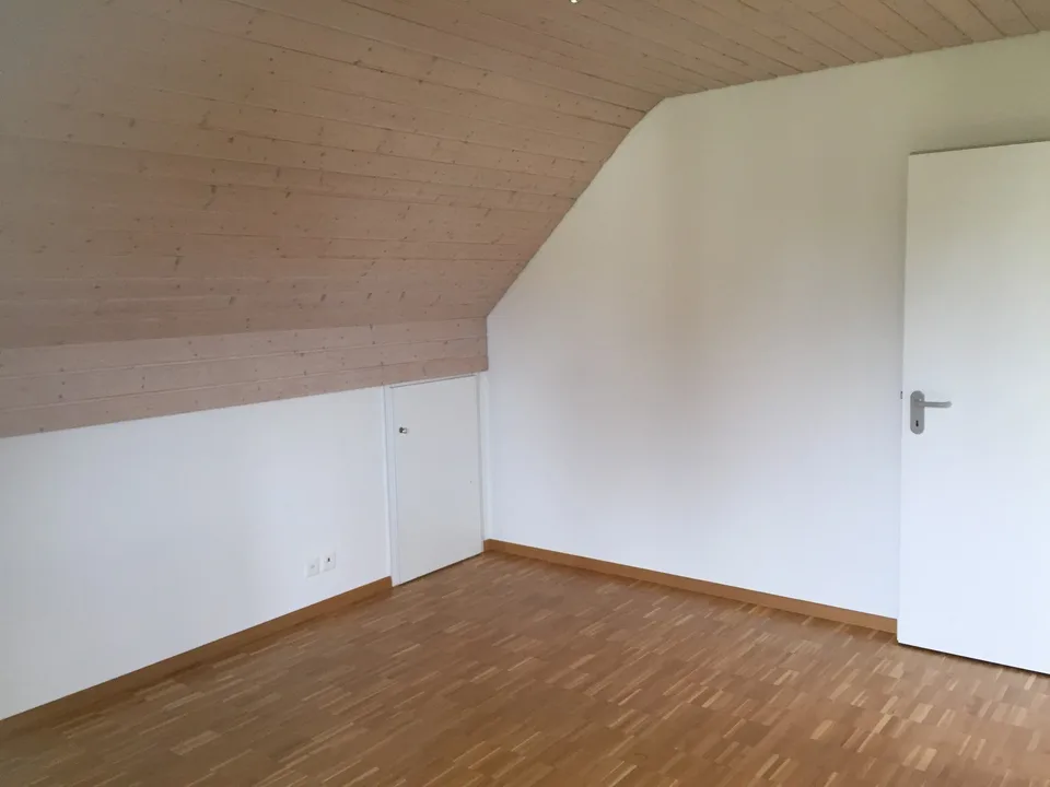 Beautiful 3.5-room apartment on the 2nd floor in a quiet location