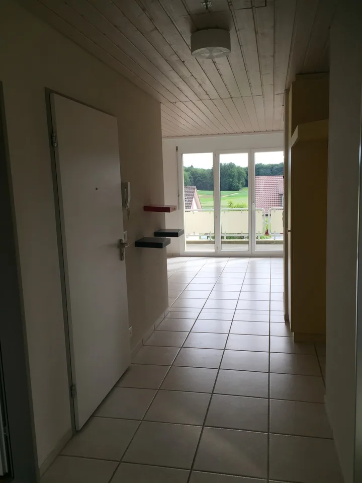 Beautiful 3.5-room apartment on the 2nd floor in a quiet location