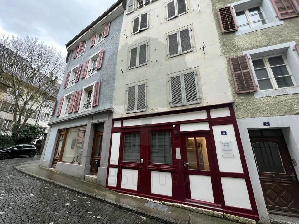 Charmantes Apartment mit Mezzanine in der Altstadt von Porrentruy