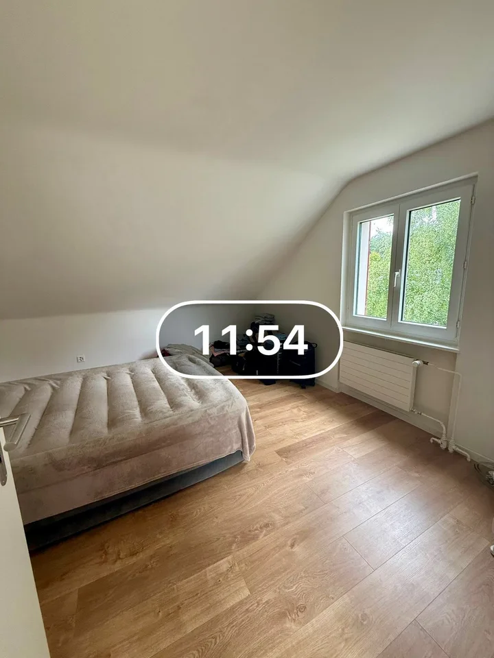 Moderne 2-Zimmer-Dachwohnung in ruhiger Lage von Seuzach