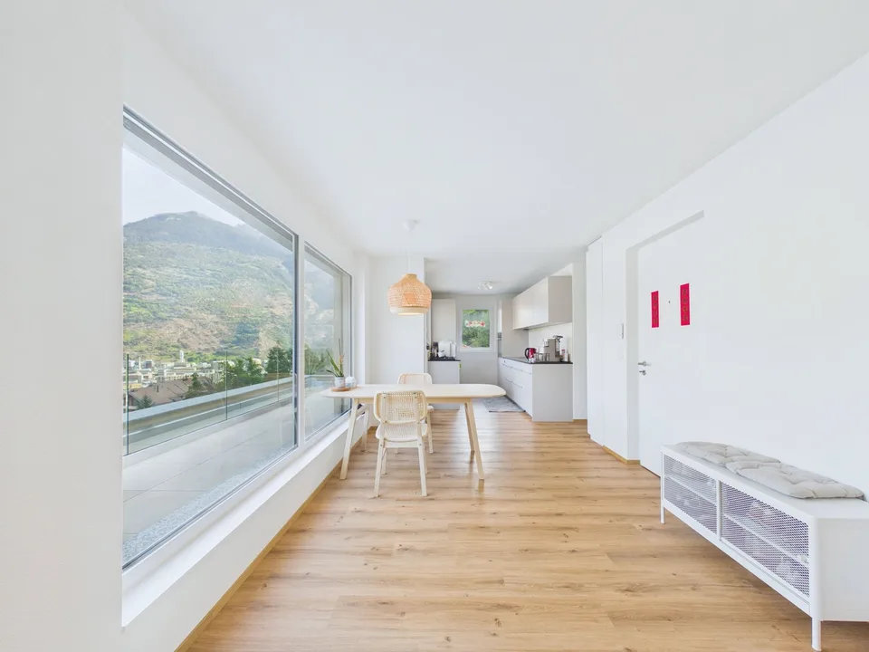 Appartamento mansardato bellissimo a Visp – La tua casa con stile