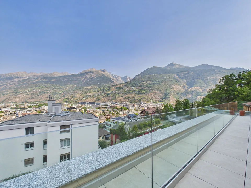 Appartamento mansardato bellissimo a Visp – La tua casa con stile
