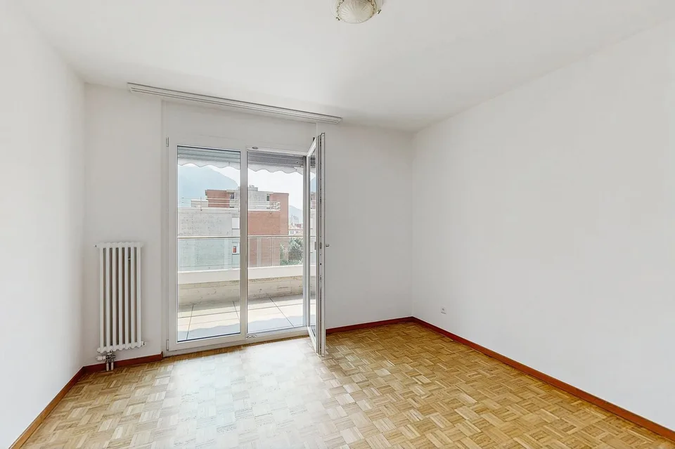 Appartement de 3,5 pièces, lumineux et calme via Emilio Rava 1E