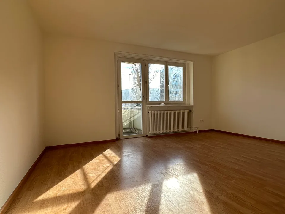Moderne 3-Zimmer-Genossenschaftswohnung mit Balkon in Pratteln zu vermieten