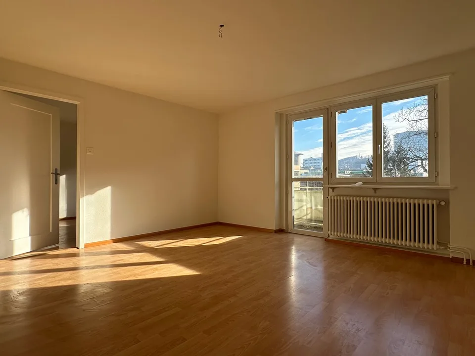 Moderne 3-Zimmer-Genossenschaftswohnung mit Balkon in Pratteln zu vermieten