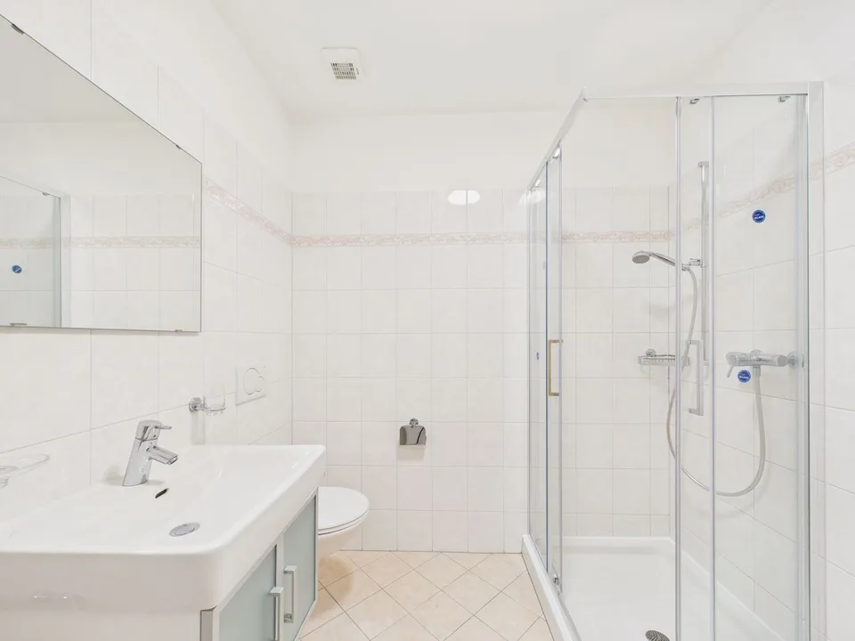 Elegant 4.5-room apartment with panoramic view and double terrace in Agno