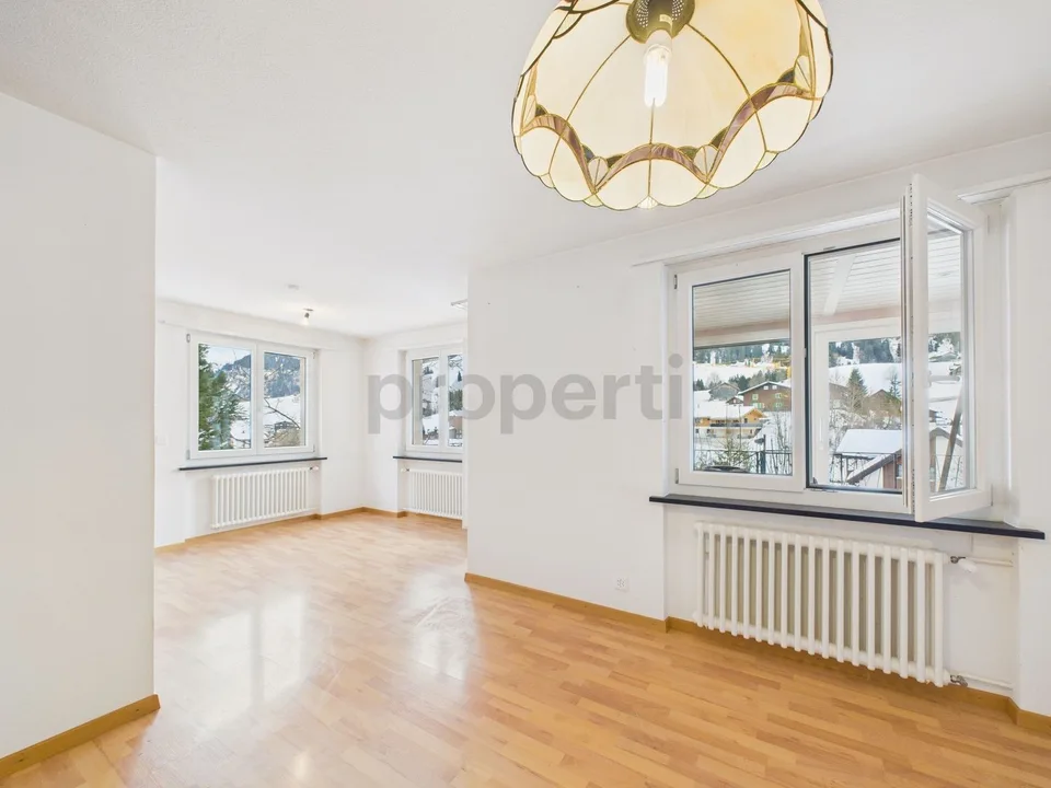 Ampia casa multifamiliare di 7 locali nella località termale di Oberiberg