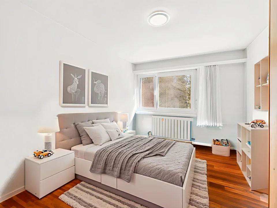 Habitation familiale : Appartement de 5,5 pièces rénové dans un excellent emplacement à Zollikerberg.