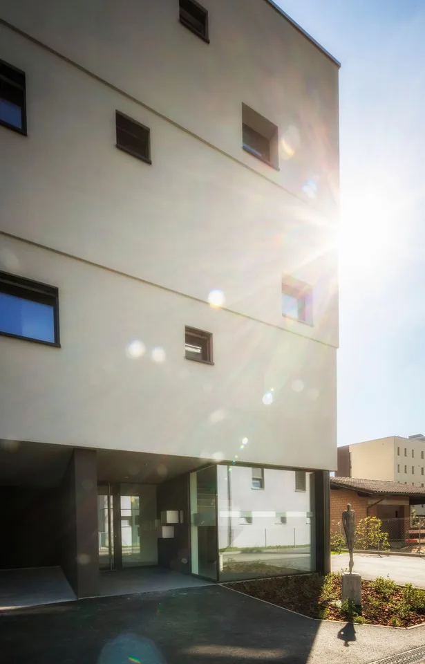 Palazzina Moderna a reddito nel cuore di Bellinzona .
