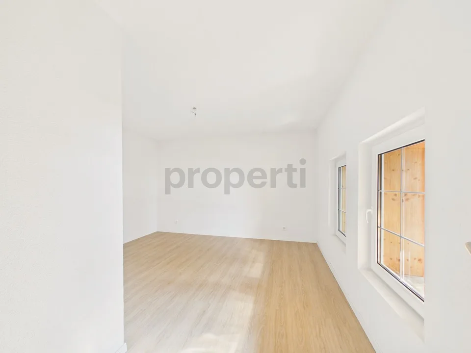 Appartamento di 5,5 locali stiloso con balcone a Bolligen