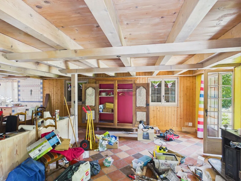 Casa di villaggio con 3 appartamenti (2x 3.5 stanze e 1x 2.5 stanze) in assoluta calma