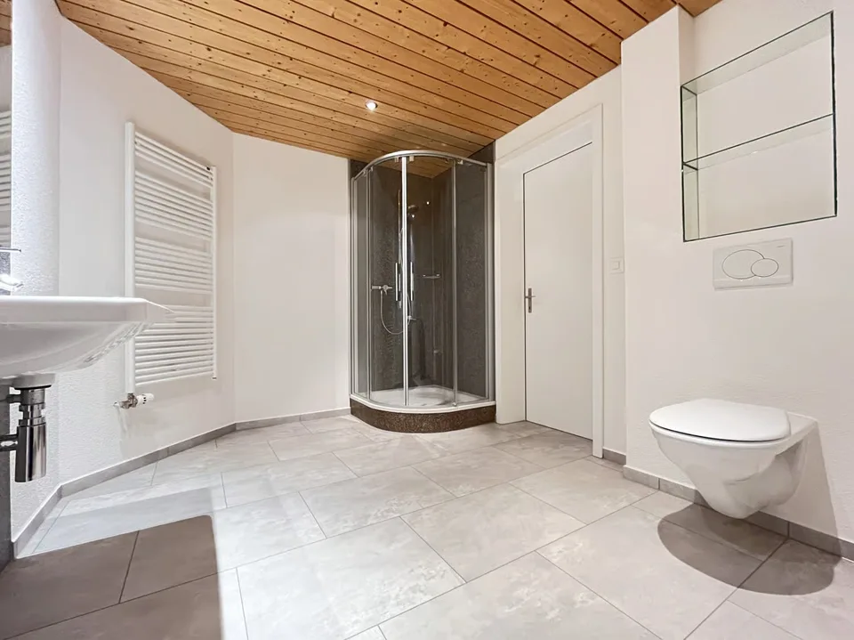 Charmant appartement 3 pièces à Kandersteg – Rénové et idéalement situé