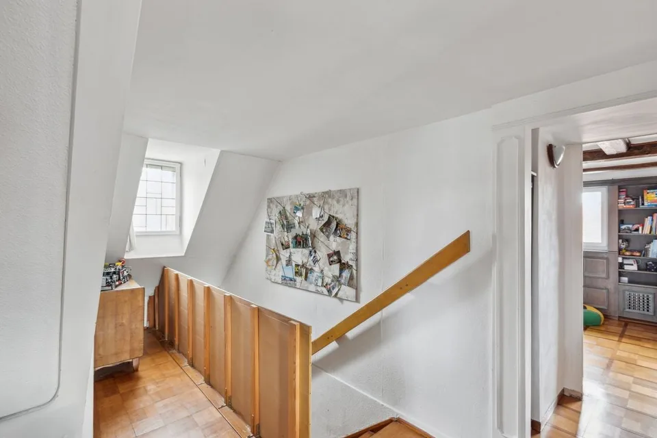 A house with generous volumes, ready to write a new story