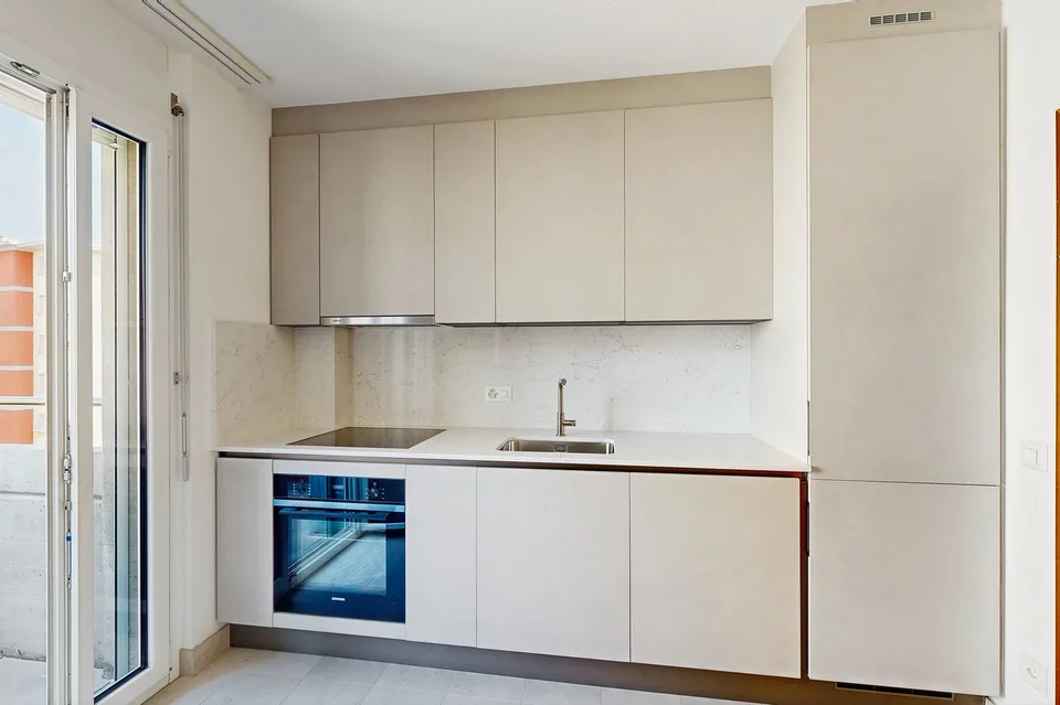 Monolocale à Viganello avec jardin privé, central dans Via Emilio Rava 1E