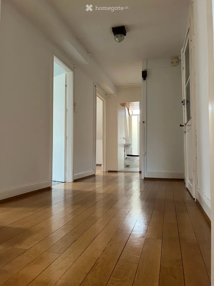 Charming 3.5-room attic apartment in an old building on Ilgenstrasse, St. Gallen