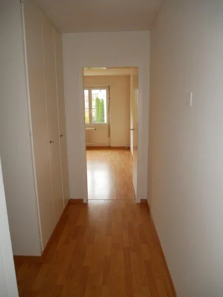 Appartement confortable 3 pièces avec balcon à Dulliken – disponible à partir d'octobre 2026