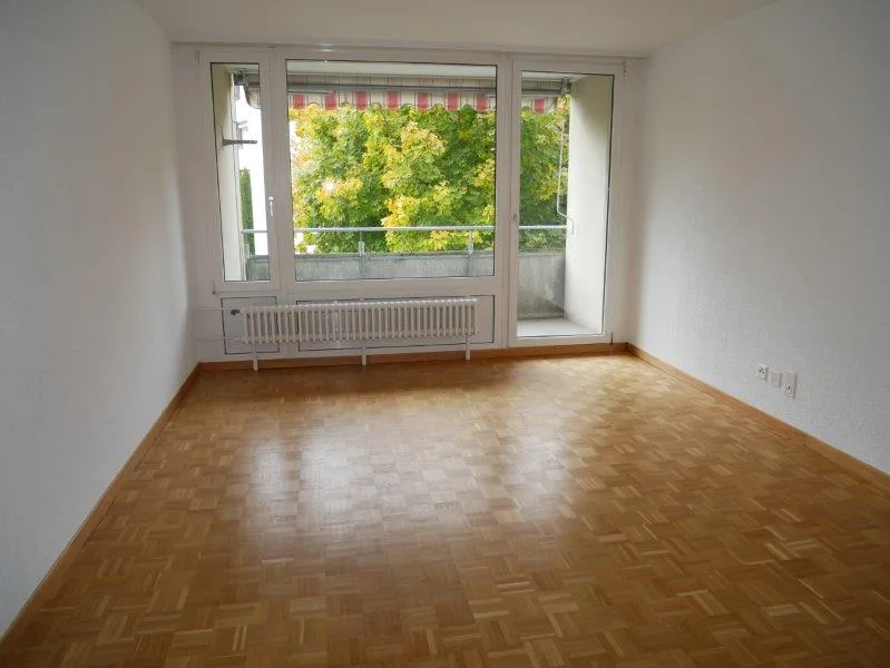 Appartement confortable 3 pièces avec balcon à Dulliken – disponible à partir d'octobre 2026