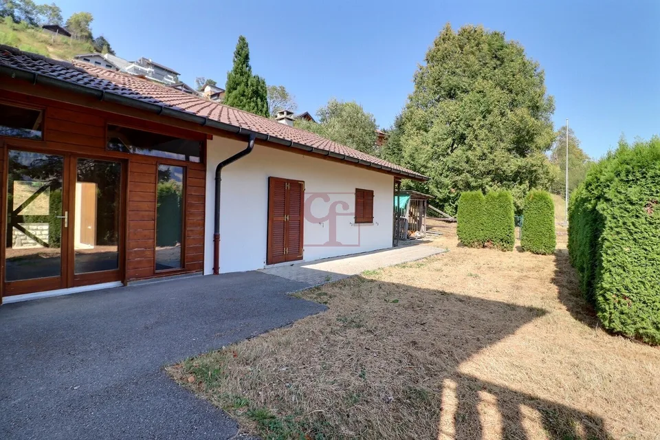 A louer petit chalet de 2.5 pièces grande terrasse