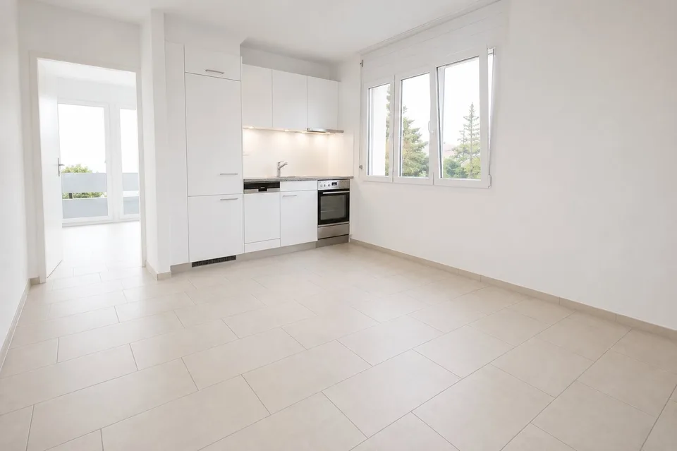 2-Zimmer-Wohnung mit zwei Balkonen in Zürich-Altstetten