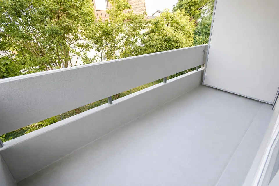 2-Zimmer-Wohnung mit zwei Balkonen in Zürich-Altstetten