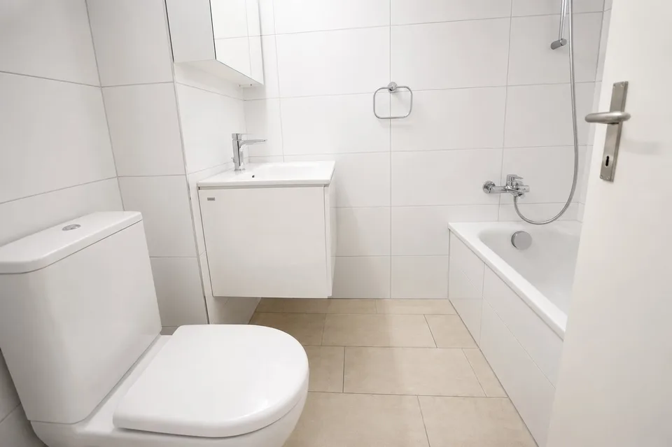 2-Zimmer-Wohnung mit zwei Balkonen in Zürich-Altstetten