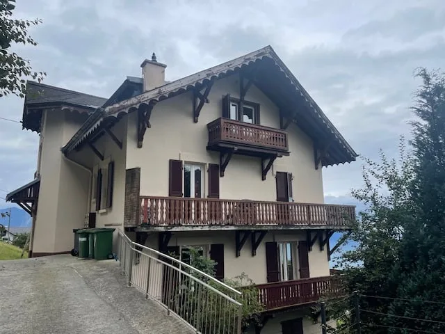 Appartement de 4 pièces, 1er étage, env. 110 m2
