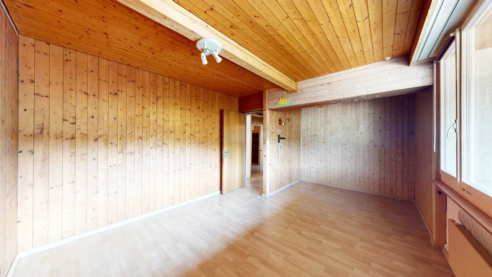 Casa unifamiliare 5,5 locali con garage e fienile con molto potenziale