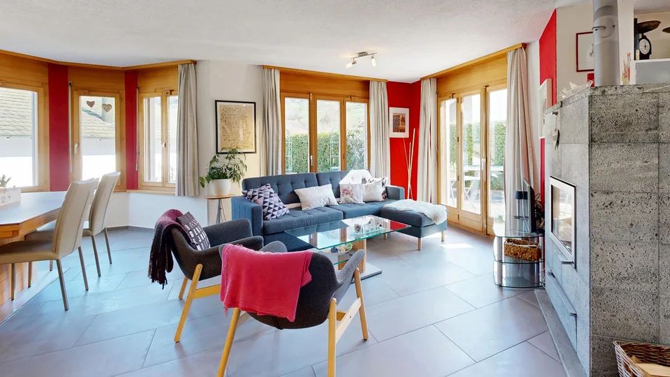 Maison de famille charmante et indépendante de 7,5 pièces avec carport