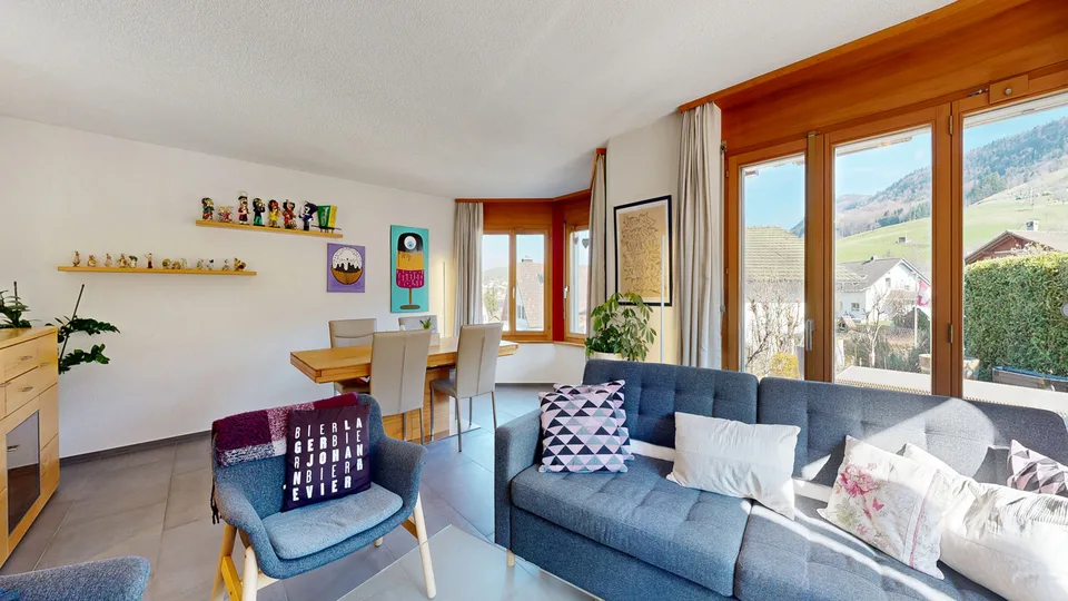 Maison de famille charmante et indépendante de 7,5 pièces avec carport