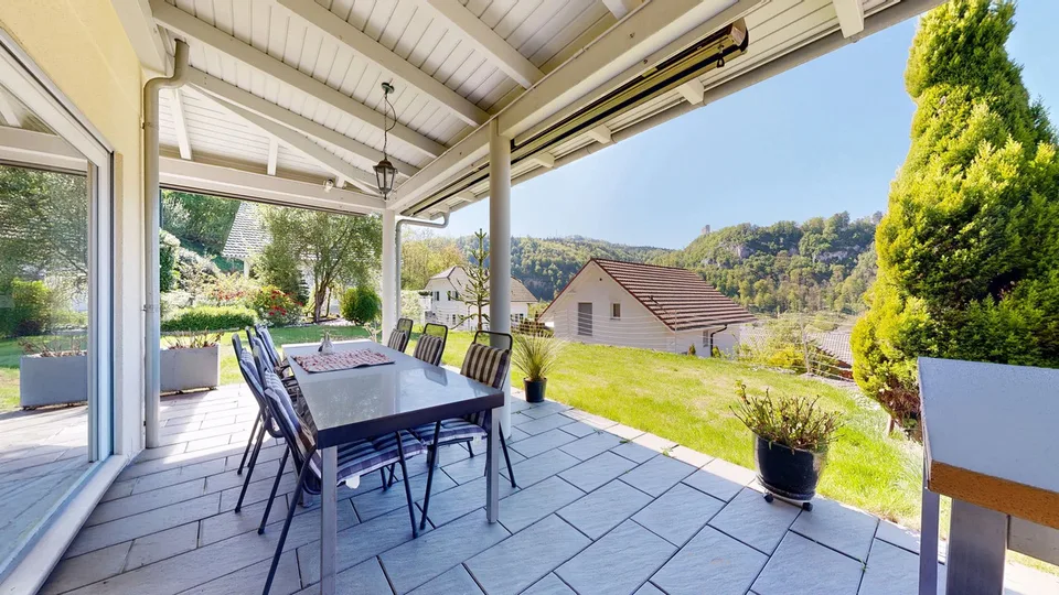 Maison unifamiliale moderne de 6,5 pièces avec ascenseur et garage double