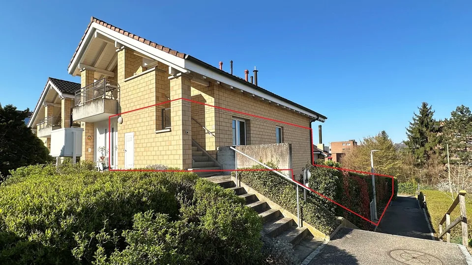 4-Bedroom Maisonette Apartment with Garden and Parking Space in Building Rights