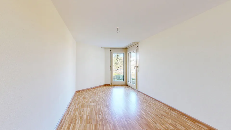 4-Bedroom Maisonette Apartment with Garden and Parking Space in Building Rights