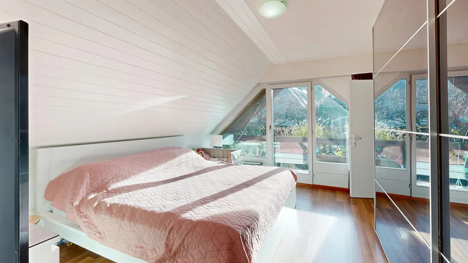 Freistehendes 5.5-Zimmer-Einfamilienhaus mit Cheminée und Hobbyraum