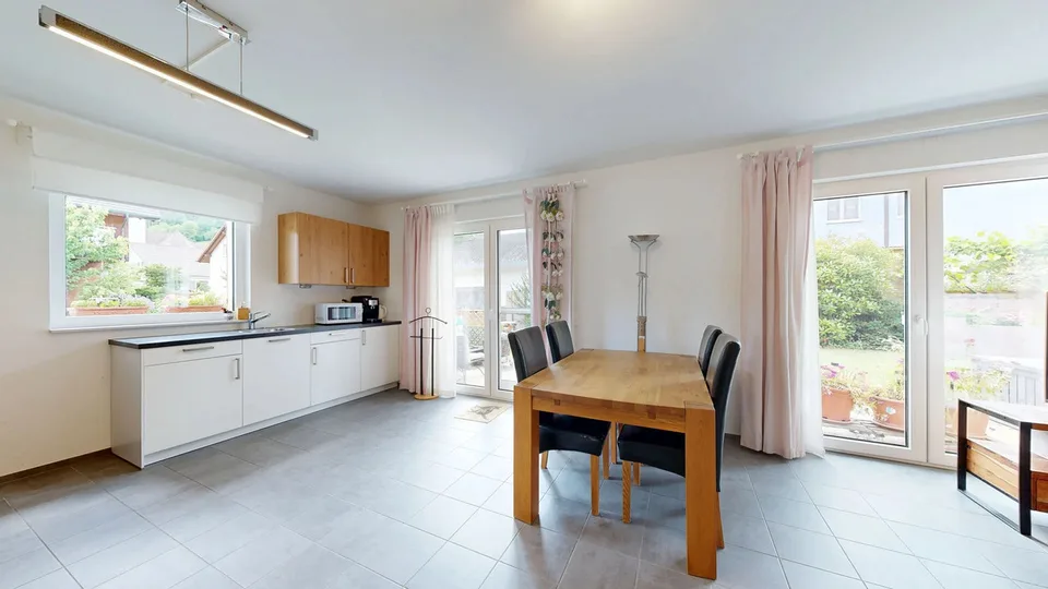 Schönes 4.5-Zimmer-Einfamilienhaus mit 2.5-Zimmer-Einliegerwohnung