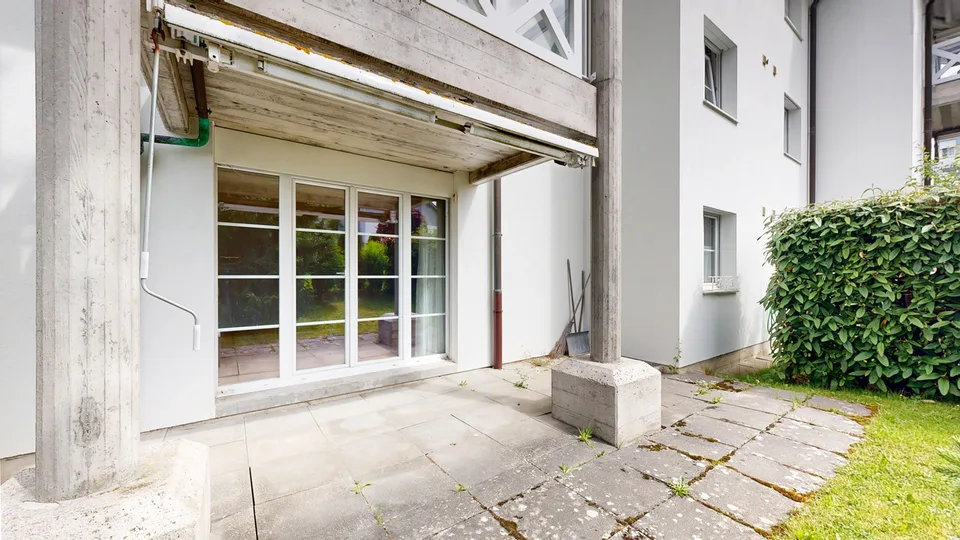 4.5-Zimmer-Gartenwohnung inklusive Einstellhallenplatz im Jura