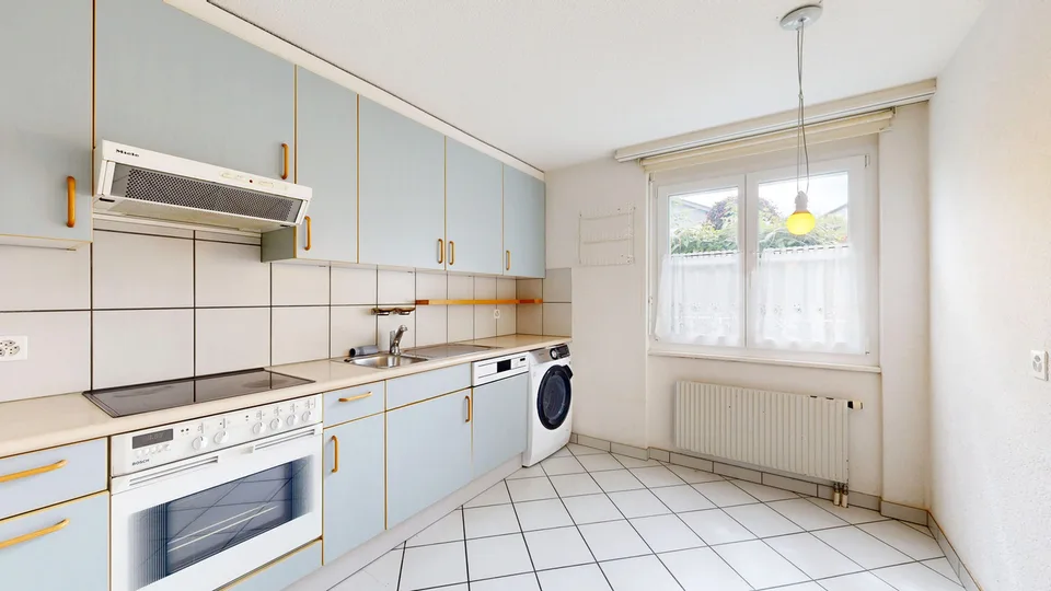 4.5-Zimmer-Gartenwohnung inklusive Einstellhallenplatz im Jura