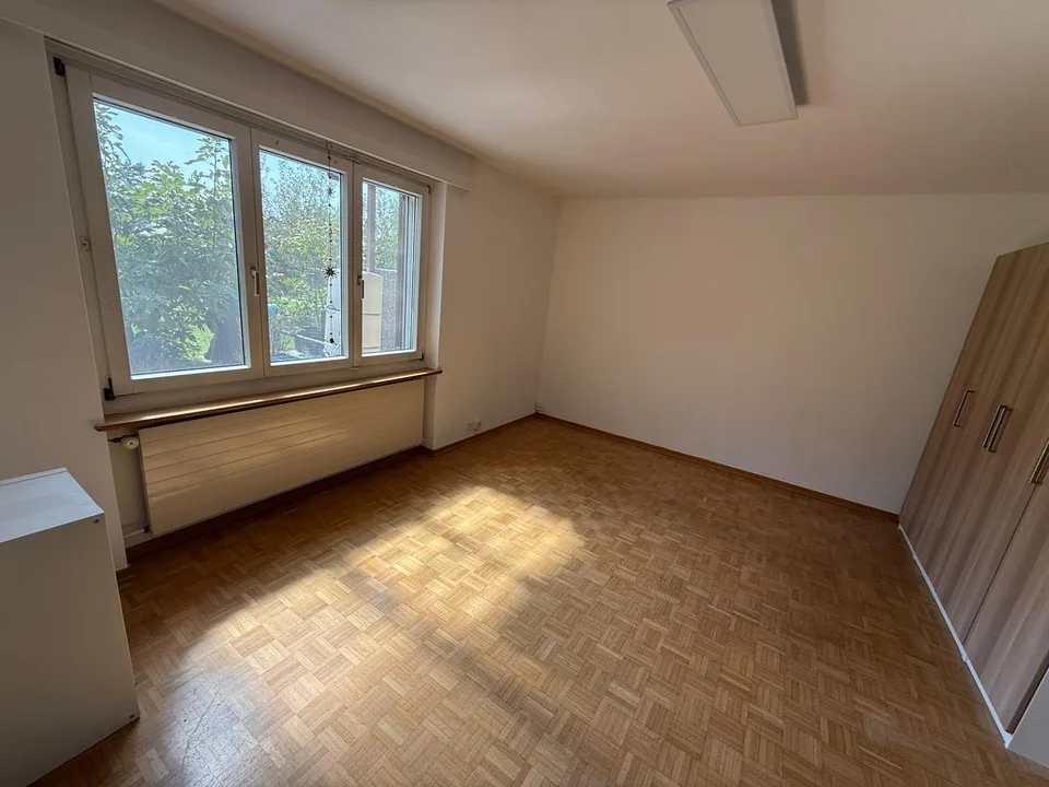 Charmante 2.5-Zimmer-Maisonette-Wohnung mit Kamin und Wintergarten in Laufenburg