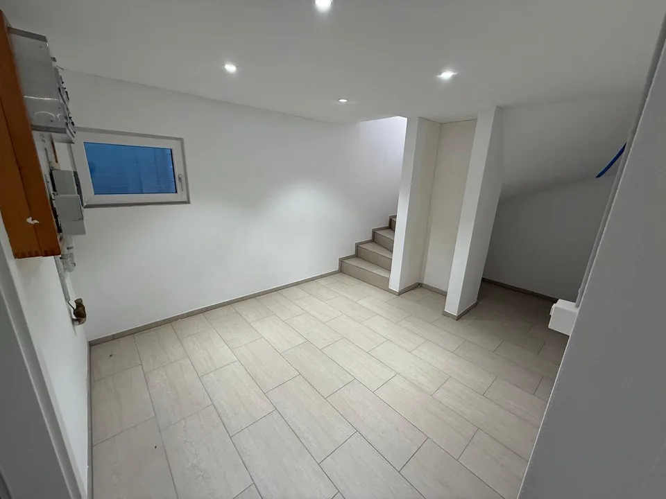 Charmante 2.5-Zimmer-Maisonette-Wohnung mit Kamin und Wintergarten in Laufenburg