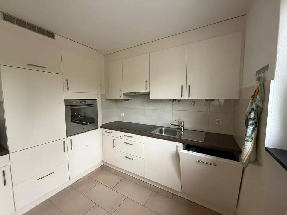 Charmante 2.5-Zimmer-Maisonette-Wohnung mit Kamin und Wintergarten in Laufenburg